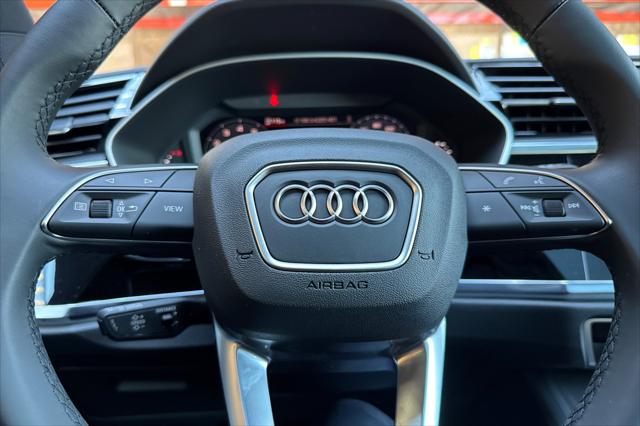 2025 Audi Q3 Premium 45 TFSI S line quattro Tiptronic