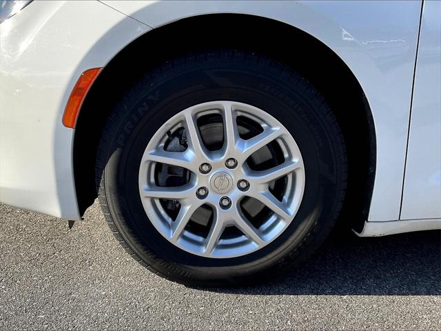 2020 Chrysler Voyager LXI