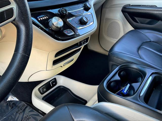 2020 Chrysler Voyager LXI