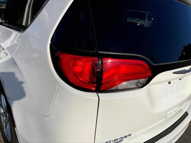 2020 Chrysler Voyager LXI