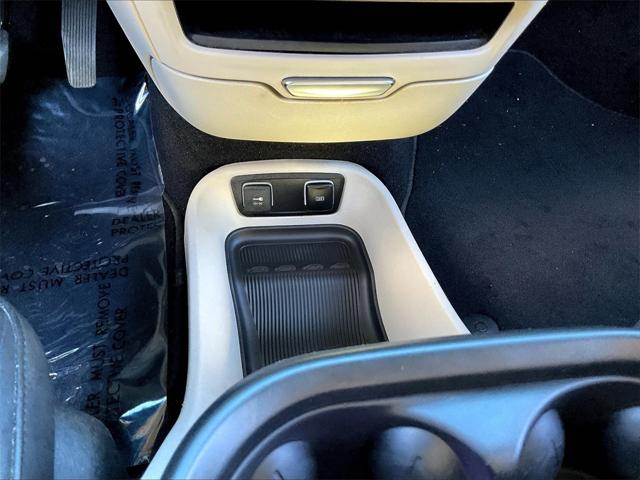 2020 Chrysler Voyager LXI