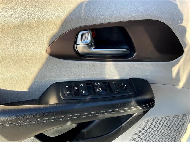 2020 Chrysler Voyager LXI