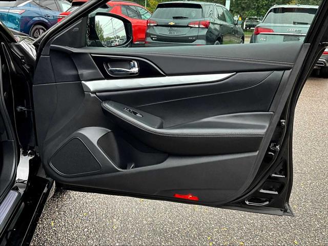 2023 Nissan Maxima SV Xtronic CVT