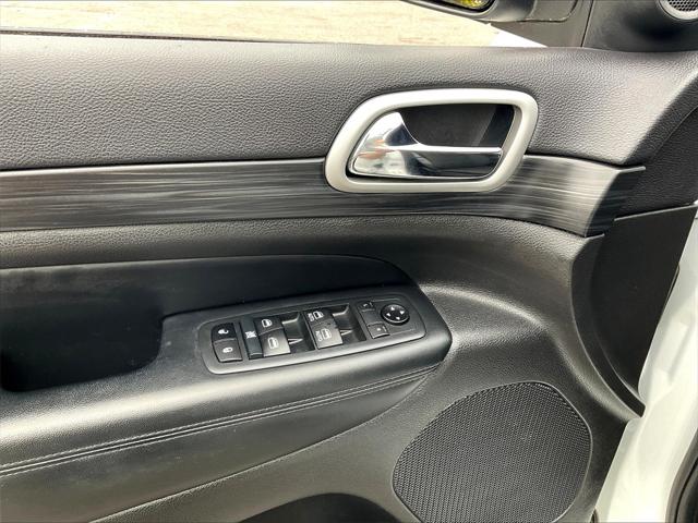 2020 Jeep Grand Cherokee Laredo E 4x4