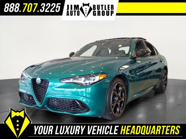 2025 Alfa Romeo Giulia GIULIA INTENSA AWD