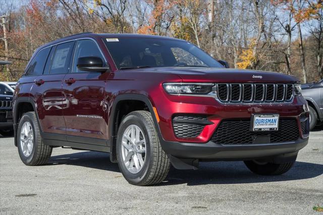 2025 Jeep Grand Cherokee GRAND CHEROKEE LAREDO X 4X4