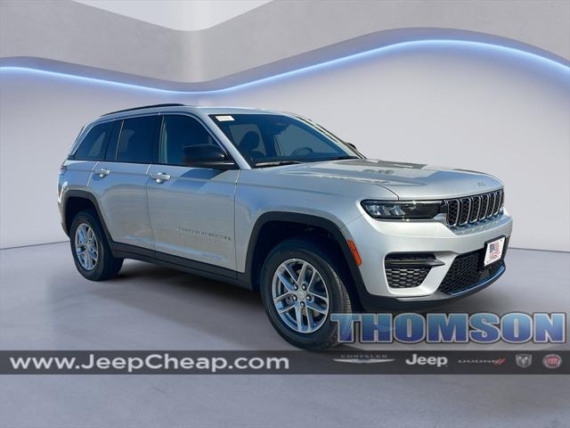 2025 Jeep Grand Cherokee GRAND CHEROKEE LAREDO X 4X2
