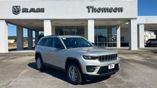 2025 Jeep Grand Cherokee GRAND CHEROKEE LAREDO X 4X2