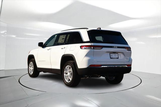 2025 Jeep Grand Cherokee GRAND CHEROKEE LAREDO X 4X2