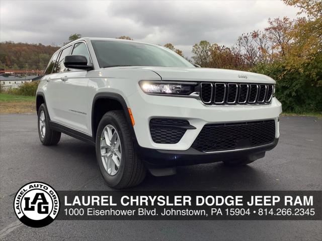 2025 Jeep Grand Cherokee GRAND CHEROKEE LAREDO X 4X4