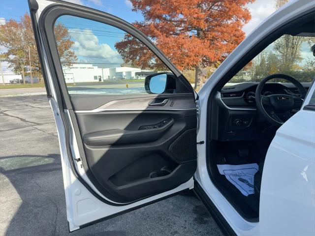 2025 Jeep Grand Cherokee GRAND CHEROKEE LIMITED 4X4 2025 Jeep Grand Cherokee GRAND CHEROKEE LIMITED 4X4