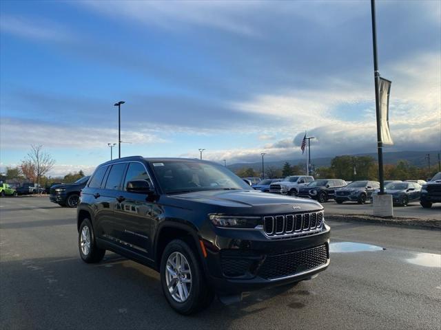 2025 Jeep Grand Cherokee GRAND CHEROKEE LAREDO X 4X4 2025 Jeep Grand Cherokee GRAND CHEROKEE LAREDO X 4X4