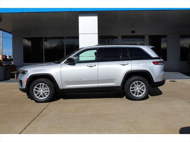 2025 Jeep Grand Cherokee GRAND CHEROKEE LAREDO X 4X2