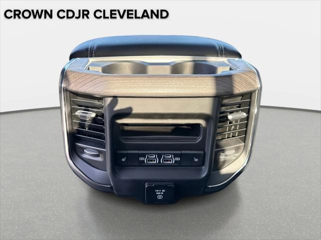 2026 Ram 1500 Laramie Crew Cab 4x4 5'7" Box