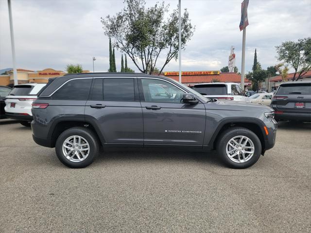 2025 Jeep Grand Cherokee GRAND CHEROKEE LAREDO X 4X2 2025 Jeep Grand Cherokee GRAND CHEROKEE LAREDO X 4X2