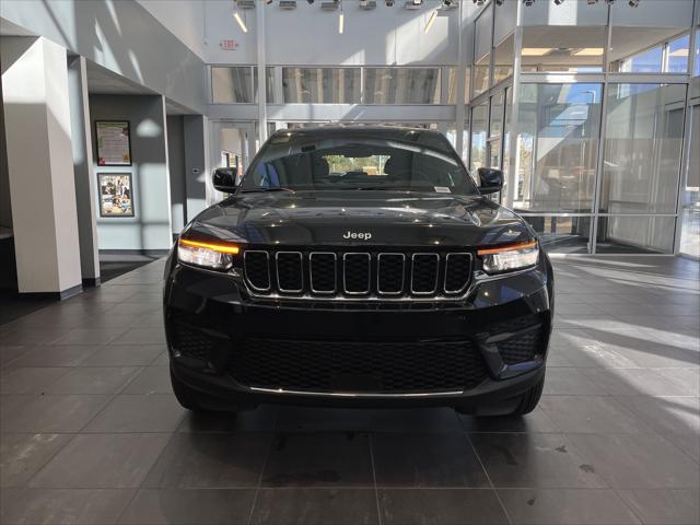 2025 Jeep Grand Cherokee GRAND CHEROKEE LAREDO X 4X2 2025 Jeep Grand Cherokee GRAND CHEROKEE LAREDO X 4X2