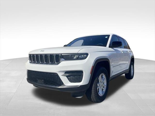 2025 Jeep Grand Cherokee GRAND CHEROKEE LAREDO 4X2 2025 Jeep Grand Cherokee GRAND CHEROKEE LAREDO 4X2