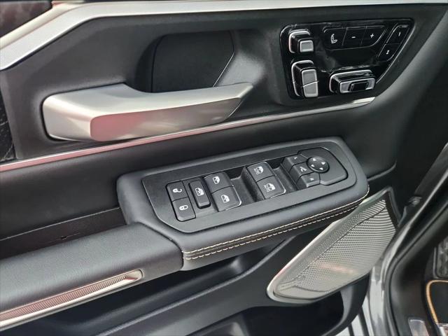 2026 Ram 1500 Tungsten Crew Cab 4x4 5'7" Box