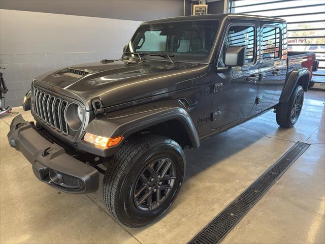2026 Jeep Gladiator GLADIATOR SPORT S 4X4 2026 Jeep Gladiator GLADIATOR SPORT S 4X4