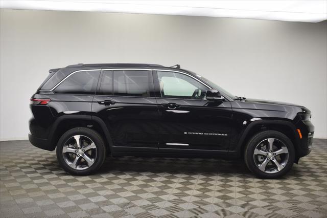 2025 Jeep Grand Cherokee GRAND CHEROKEE LIMITED 4X4 2025 Jeep Grand Cherokee GRAND CHEROKEE LIMITED 4X4