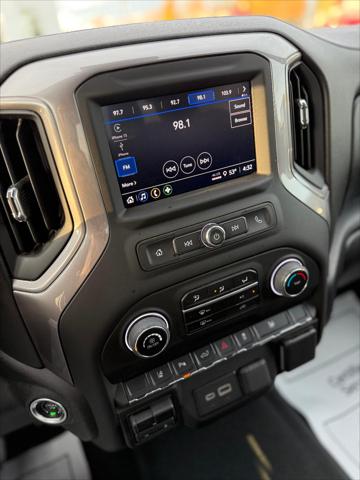 2024 Chevrolet Silverado 2500HD 4WD Crew Cab Standard Bed Custom