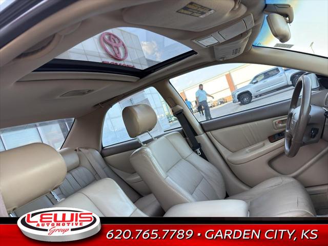 2000 Lexus ES 300 Base