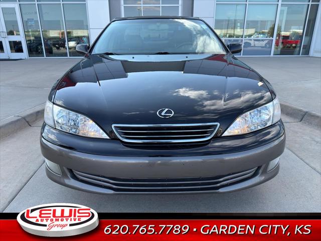 2000 Lexus ES 300 Base