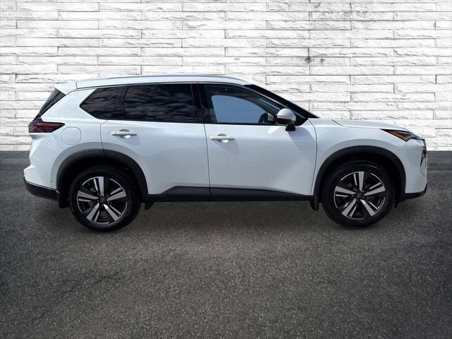 2024 Nissan Rogue SL FWD