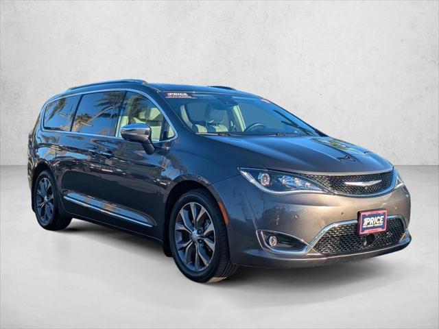 2017 Chrysler Pacifica Limited 2017 Chrysler Pacifica Limited