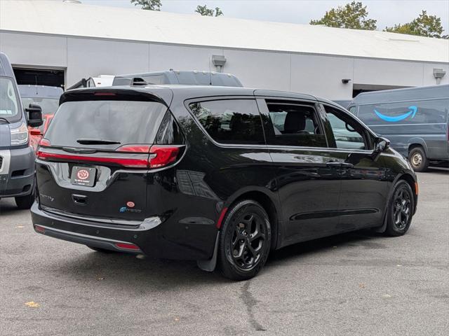 2023 Chrysler Pacifica Hybrid Limited