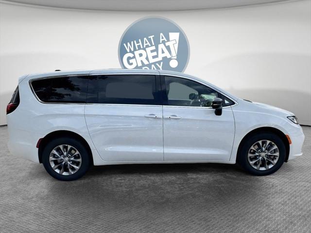 2026 Chrysler Pacifica PACIFICA SELECT AWD 2026 Chrysler Pacifica PACIFICA SELECT AWD
