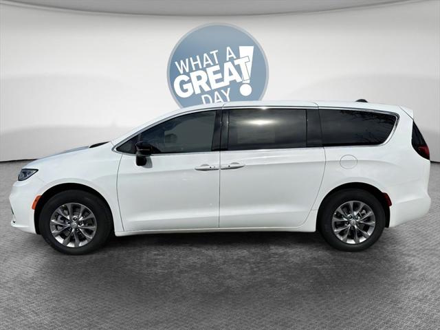 2026 Chrysler Pacifica PACIFICA SELECT AWD 2026 Chrysler Pacifica PACIFICA SELECT AWD