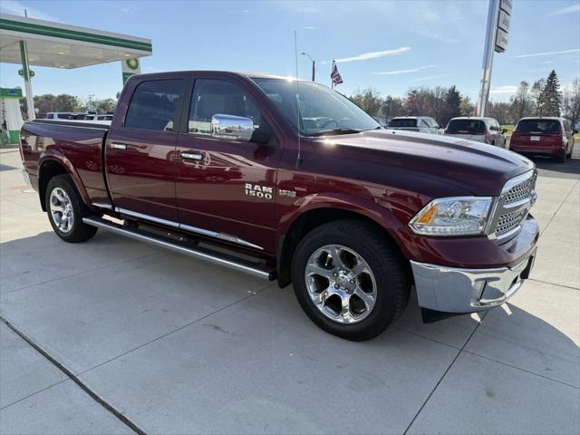 2017 RAM 1500 Laramie Crew Cab 4x4 64 Box 2017 RAM 1500 Laramie Crew Cab 4x4 64 Box