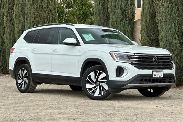 2024 Volkswagen Atlas 2.0T SE w/Technology