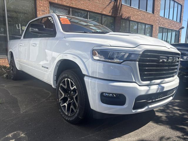 2025 RAM Ram 1500 RAM 1500 LARAMIE CREW CAB 4X4 57 BOX