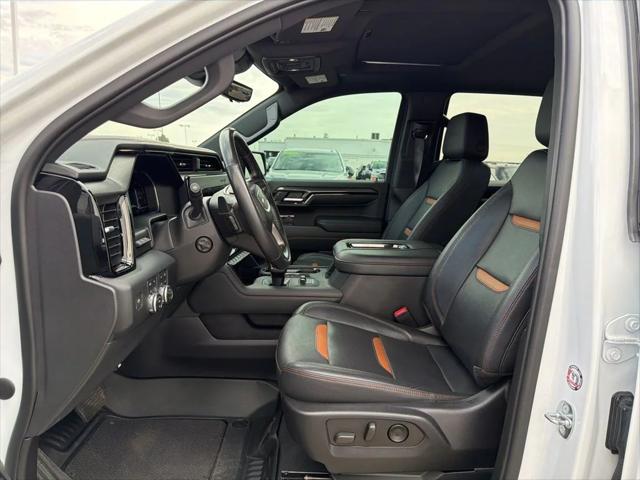 2022 GMC Sierra 1500 4WD Crew Cab Standard Box AT4