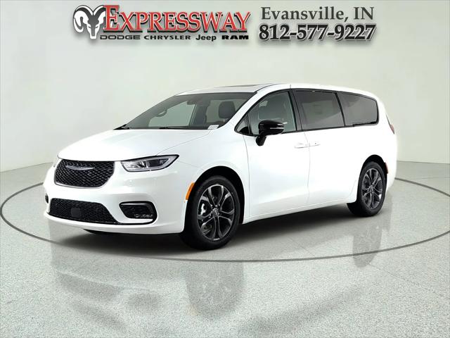 2026 Chrysler Pacifica Select for sale in Evansville, IN