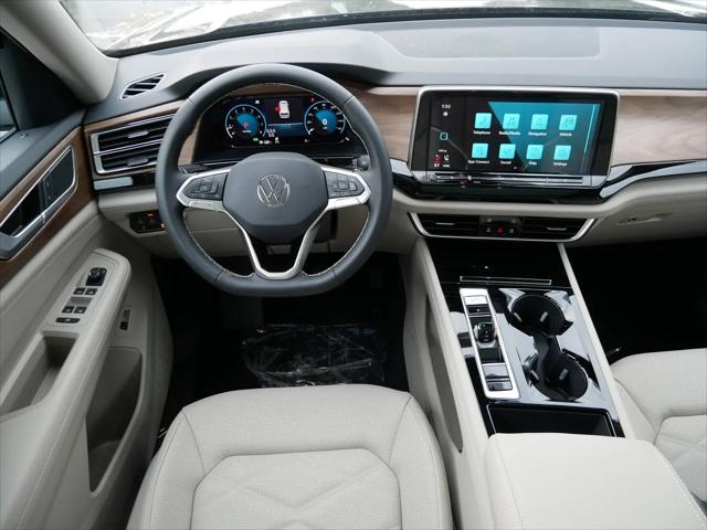 2026 Volkswagen Atlas SE with Technology