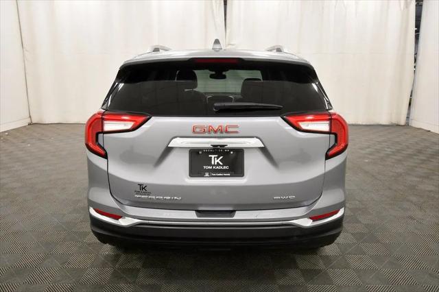 2024 GMC Terrain AWD SLT