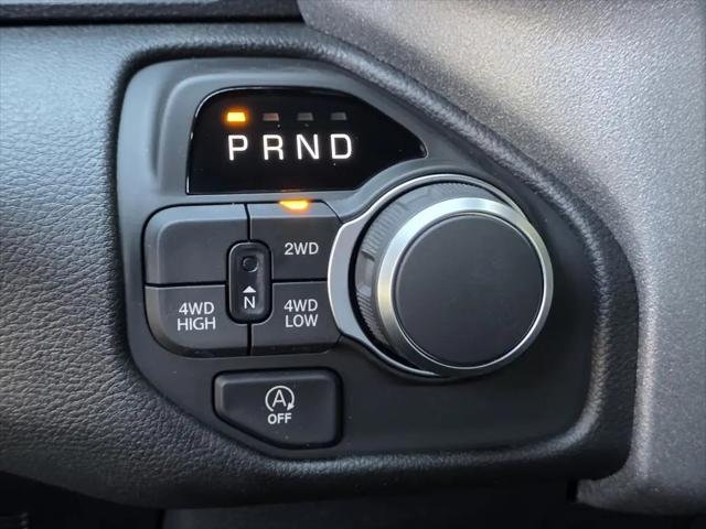 2026 Ram 1500 Tradesman Crew Cab 4x4 5'7" Box