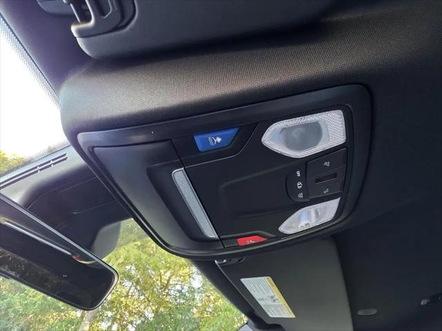2026 Ram 1500 Tradesman Crew Cab 4x4 5'7" Box