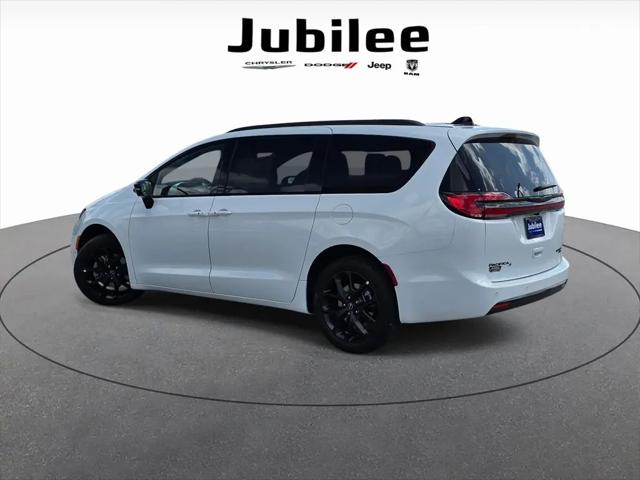 2026 Chrysler Pacifica Limited AWD