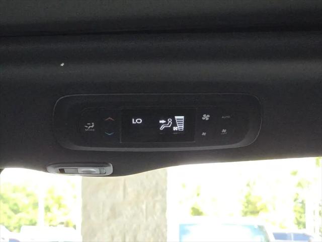 2026 Chrysler Pacifica Limited AWD