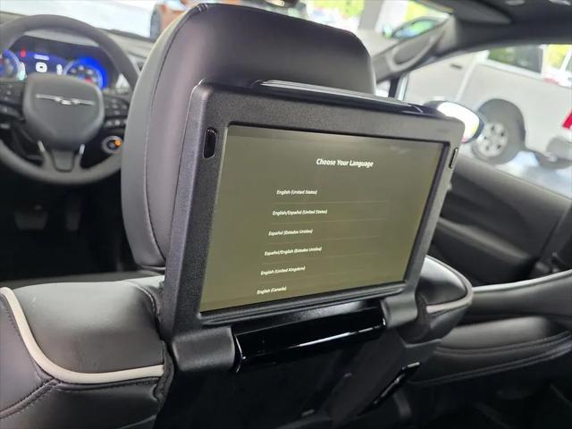 2026 Chrysler Pacifica Limited AWD