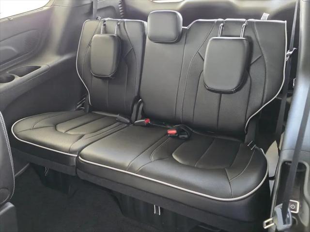 2026 Chrysler Pacifica Limited AWD