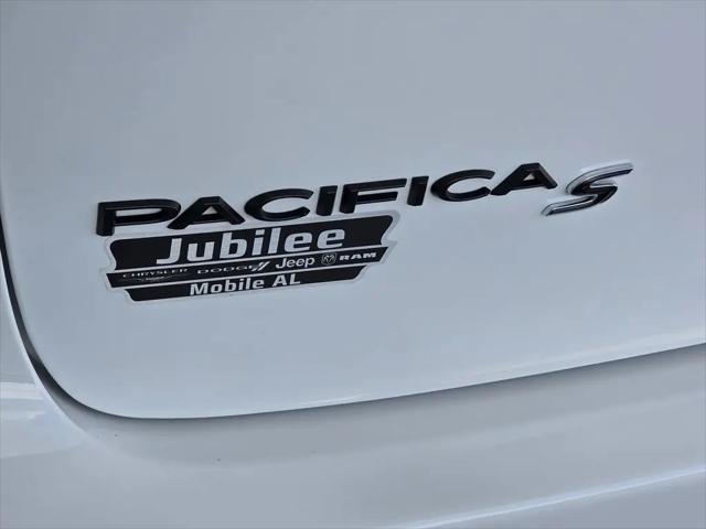 2026 Chrysler Pacifica Limited AWD