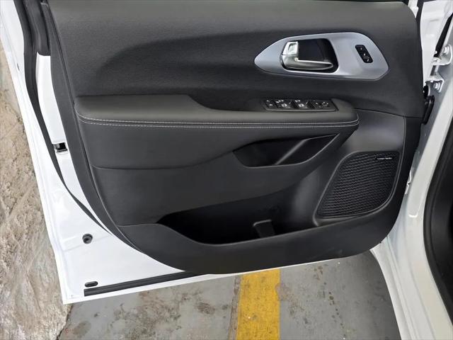 2026 Chrysler Pacifica Limited AWD