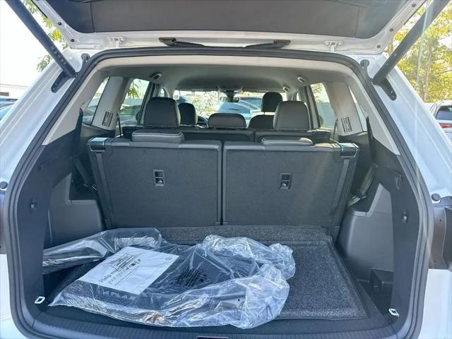 2026 Volkswagen Atlas SE with Technology
