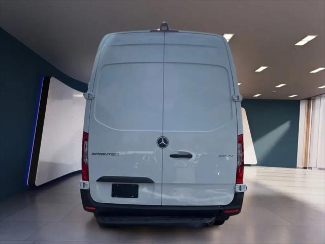 2026 Mercedes-Benz Sprinter 2500 Standard Roof 4-Cyl Diesel HO