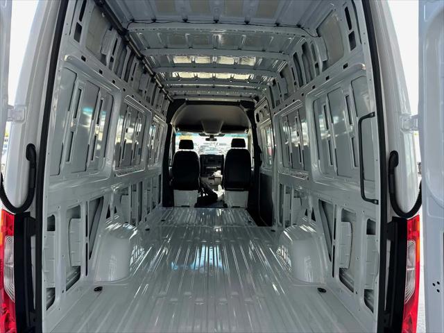 2026 Mercedes-Benz Sprinter 2500 High Roof 4-Cyl Diesel HO